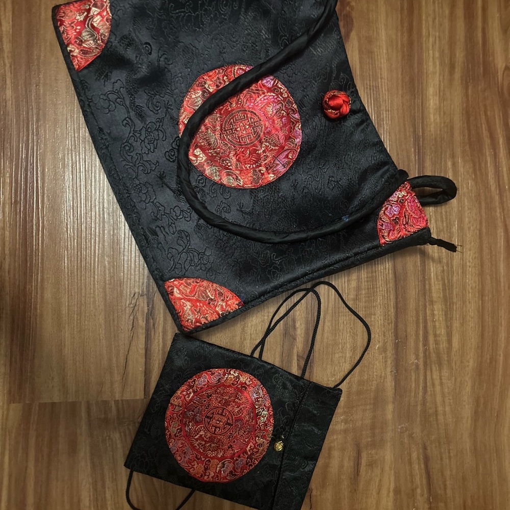 Elegant Black and Red Women's Bag Set